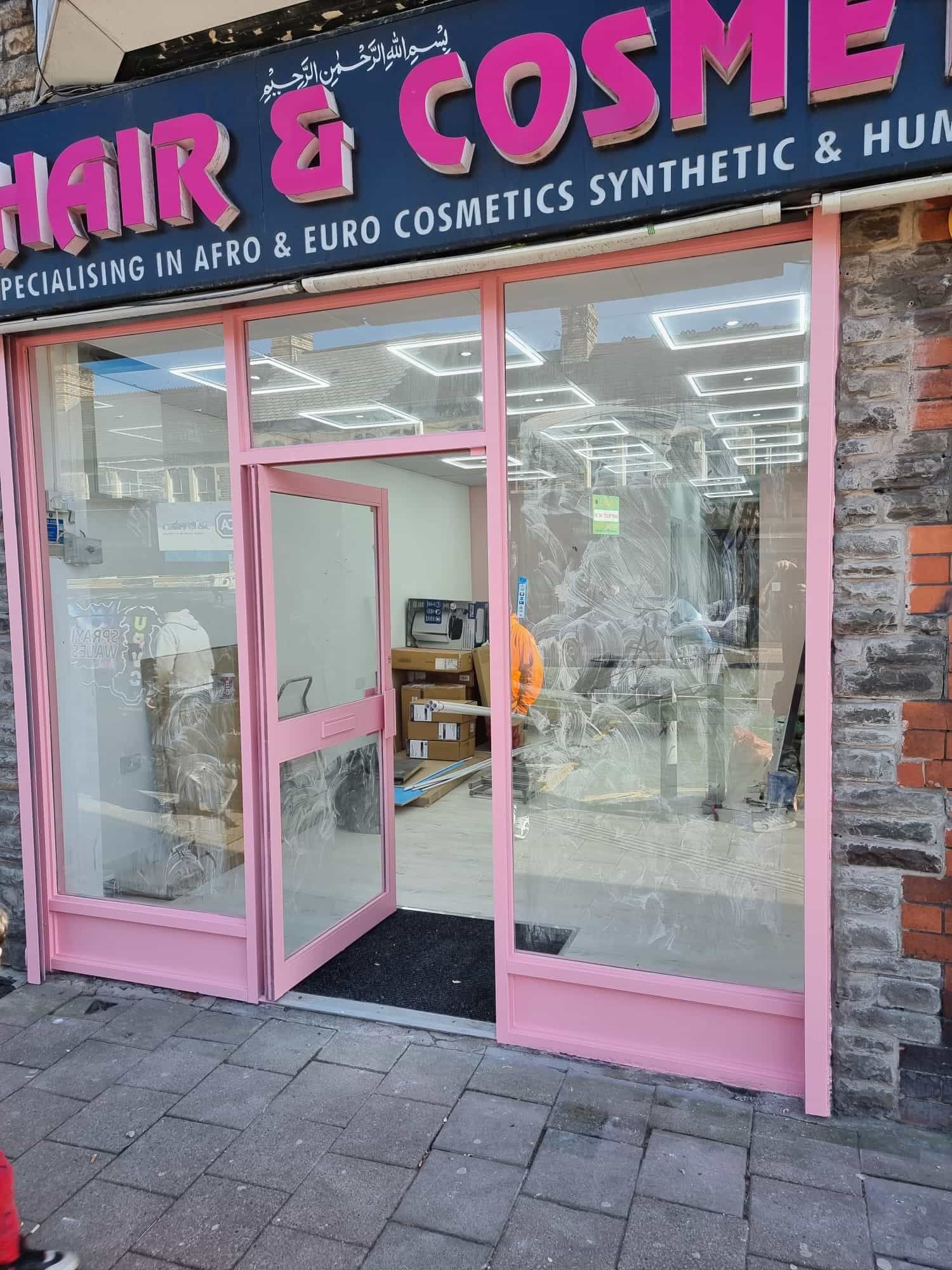 retail shop decorating