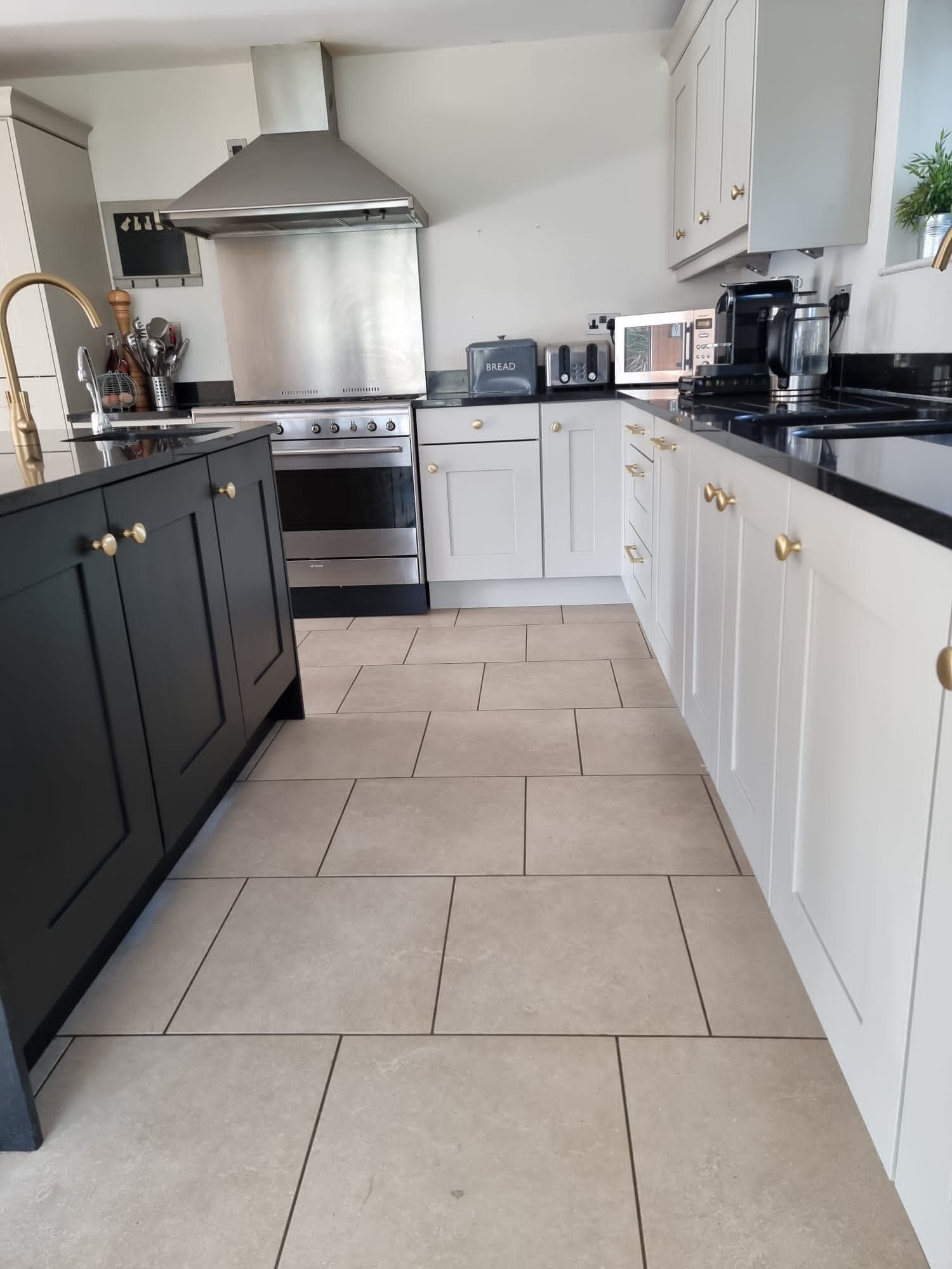 kitchen spraying