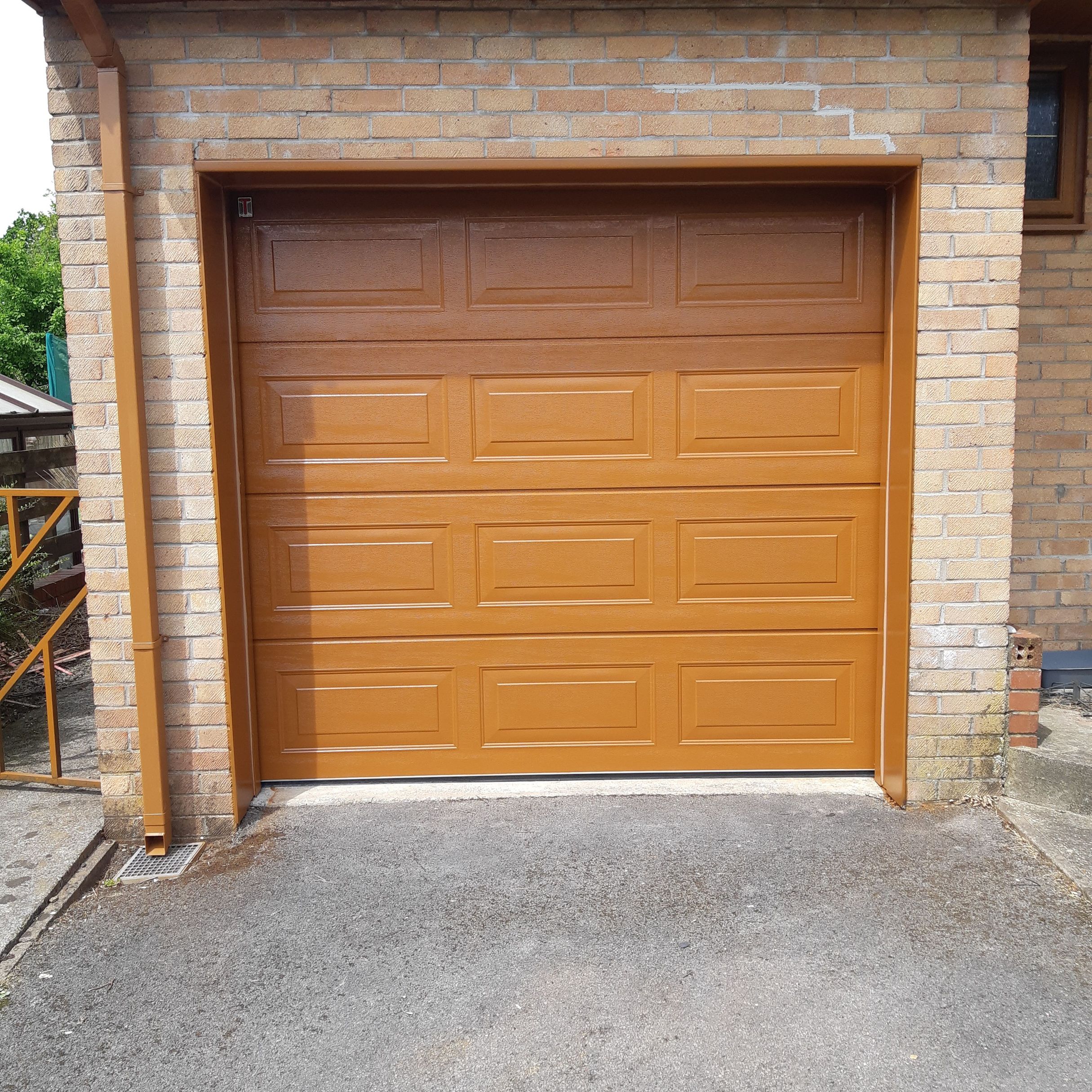 garage door