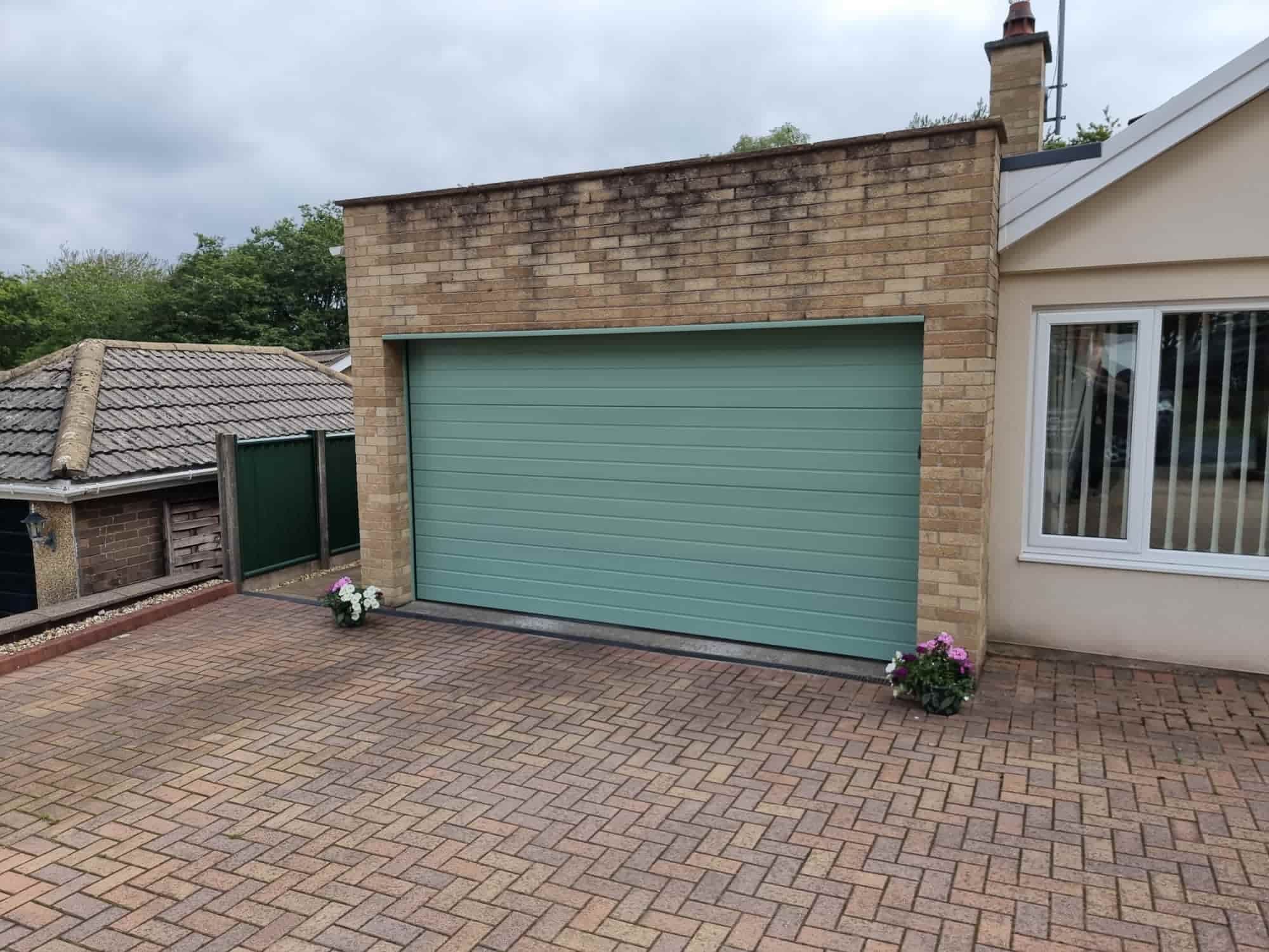 garage spaying