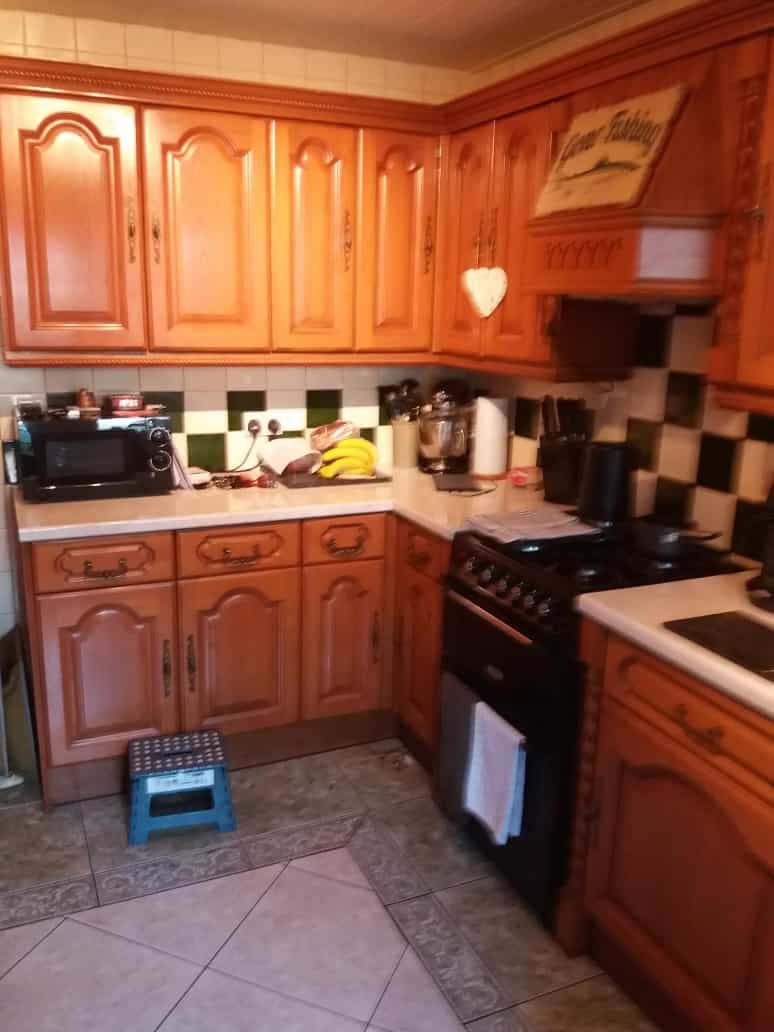 kitchen respraying