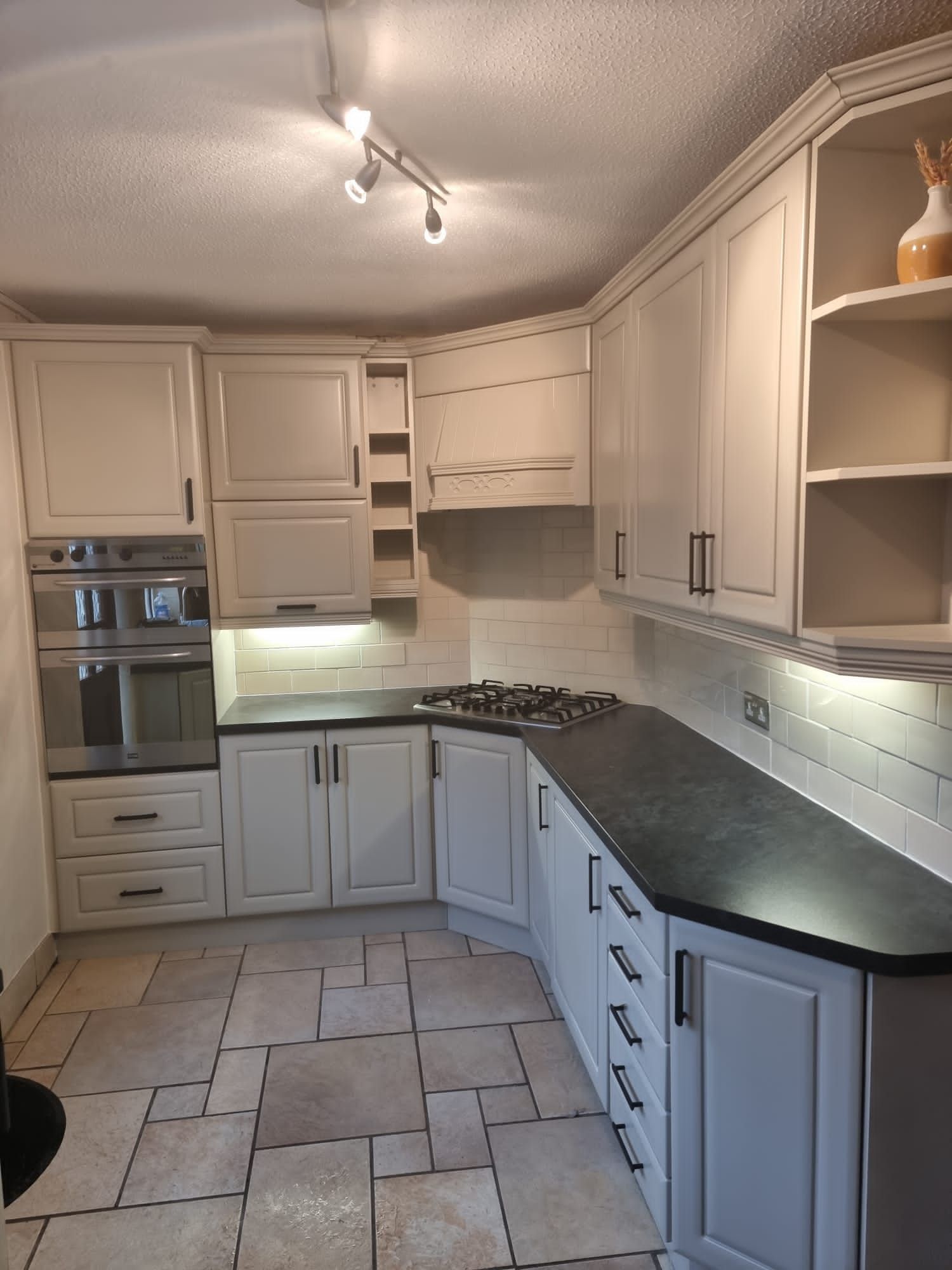 kitchen spraying